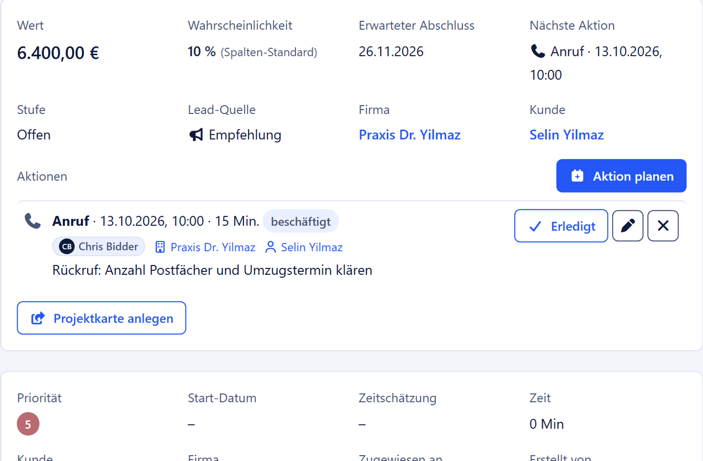 Deal mit Wert, Wahrscheinlichkeit, nächster Aktion und Projektkarte